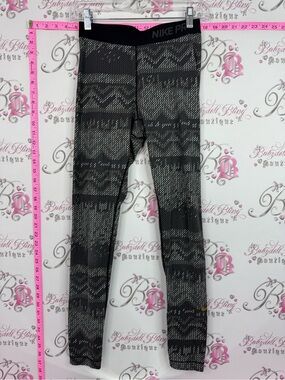 Nike pro dri fit leggings tights Black & Dark Gray Patterned Pro Leggings
